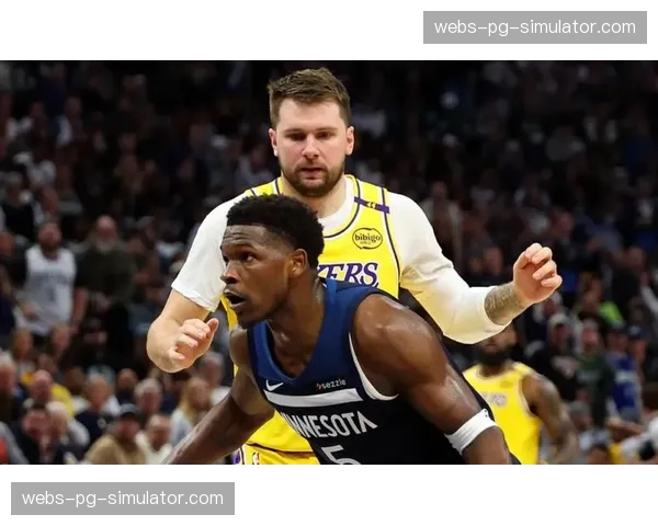 深度复盘:森林狼防守体系如何限制东契奇,赢得关键卡位战 深度复盘:森林狼防守体系如何限制东契奇,赢得关键卡位战